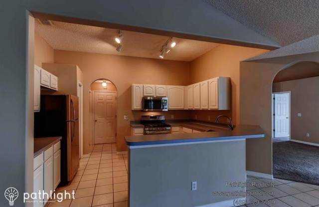 878 High Pointe Circle Gallery 3