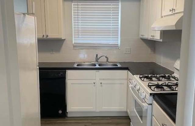 1532 Longeaton Drive photos photos