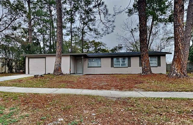 6715 Lucente Drive - 6715 Lucente Drive, Jacksonville, FL 32210