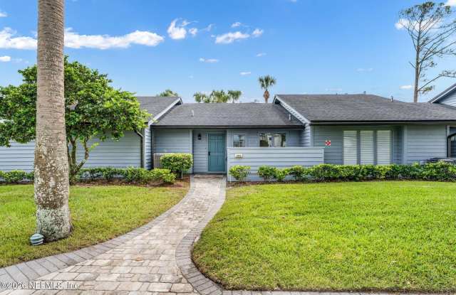 303 QUAIL POINTE Drive Gallery 2