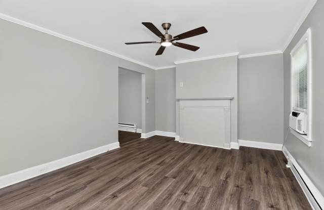 Adorable One Bedroom Duplex Near NoDa! Gallery 1
