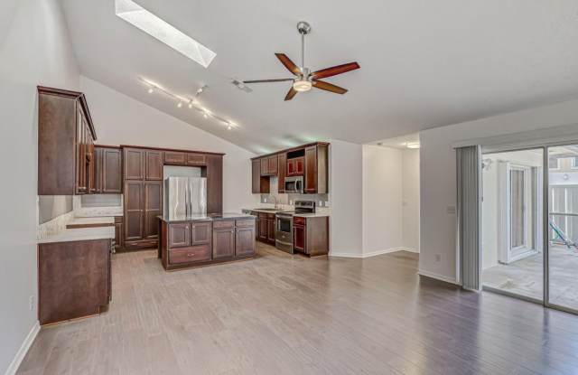 12561 Woodmill Drive Gallery 3