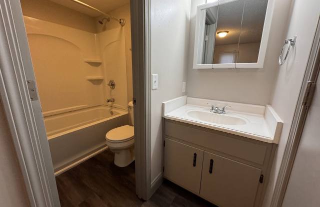 550 Melrose Ct - 550 Melrose Court, Decatur, IL 62526