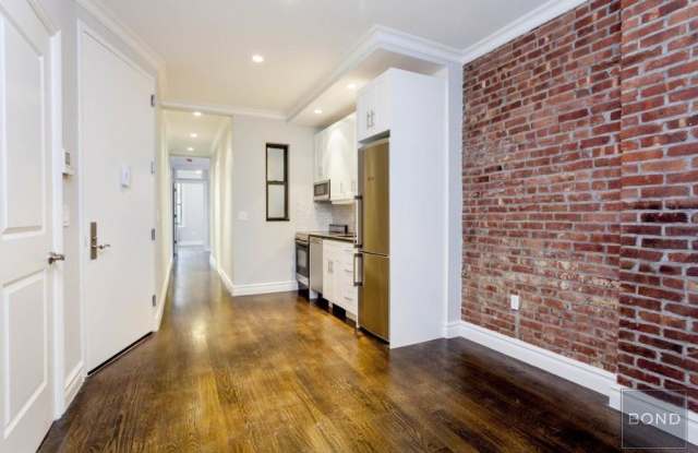 1705 Second Avenue Gallery 3