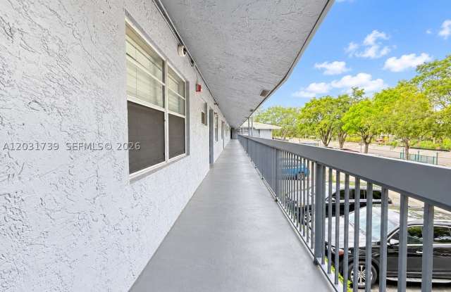 8982 W Sample Rd Gallery 3