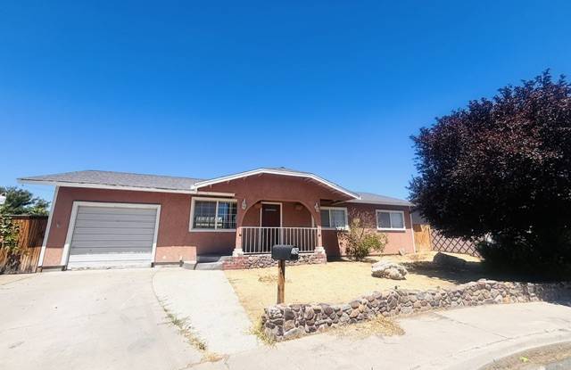 960 Mckay Court photos photos