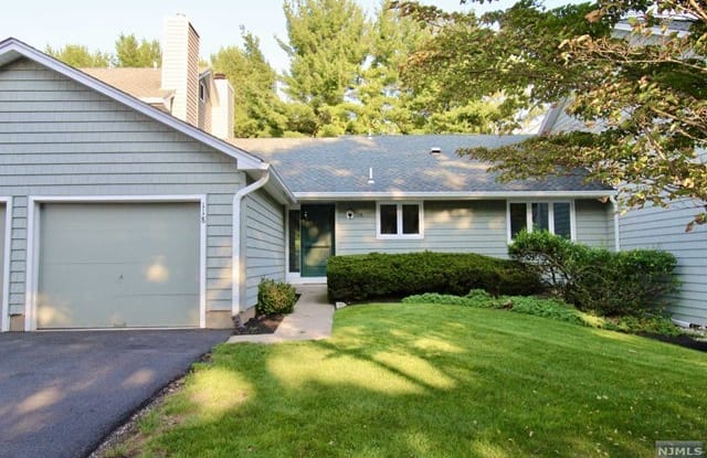 118 Vreeland Court - 118 Vreeland Court, Bergen County, NJ 07430