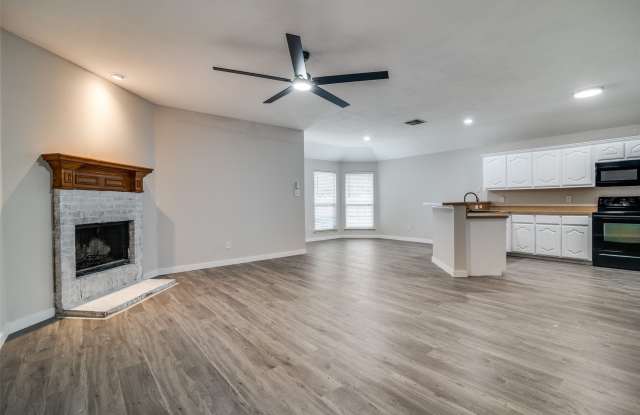 2800 Spencer Circle Gallery 4