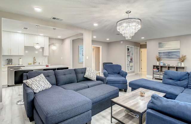 4112 51st Street West photos photos