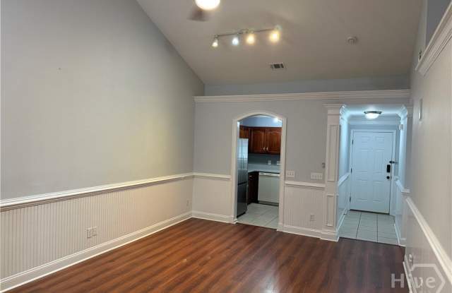76 Al Henderson Boulevard Gallery 4