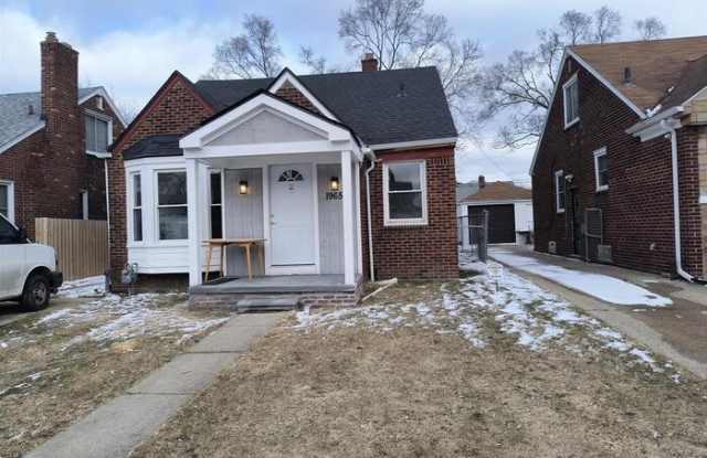 19650 Buffalo Street photos photos