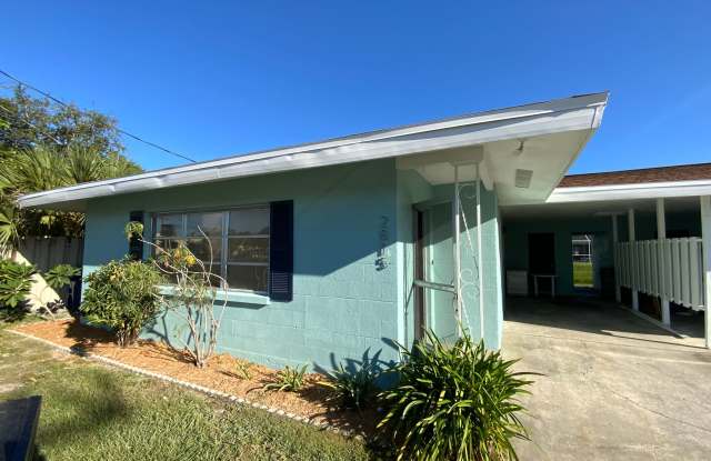 2815 Homasassa Road Gallery 1
