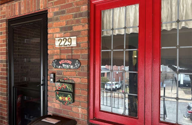 229 Dewey Street photos photos