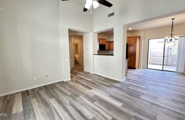 2208 W MONTE CRISTO Avenue Gallery 4