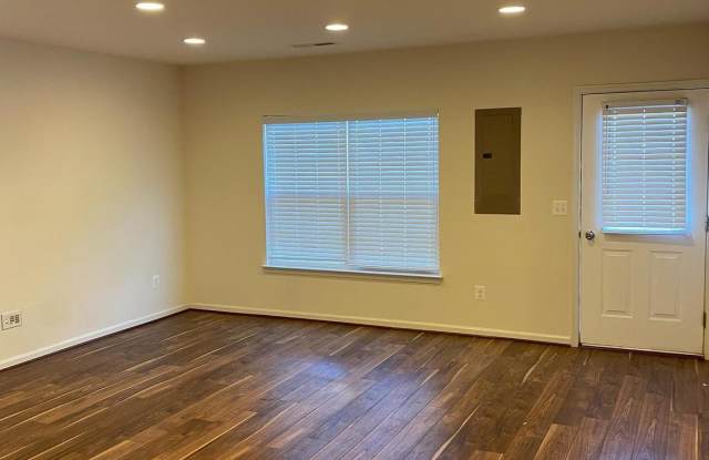 104 BRASSTOWN Loop Gallery 3