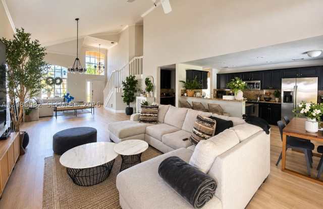 5344 NW 111th Ct Gallery 1