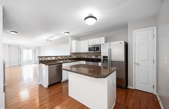 6012 Turnwood Drive unit: 704 photos photos