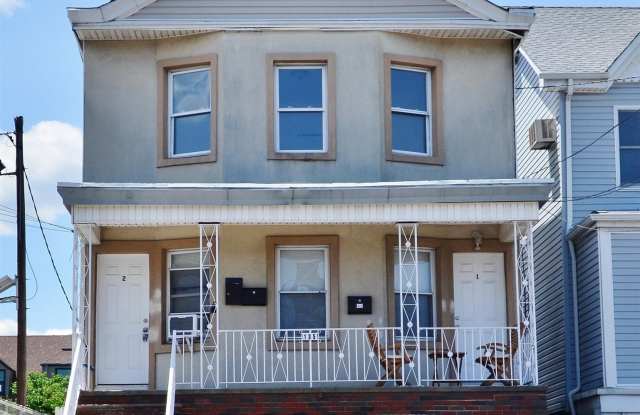 135 LORD AVE - 135 Lord Avenue, Bayonne, NJ 07002 135 LORD AVE - 135 Lord Avenue, Bayonne, NJ 07002