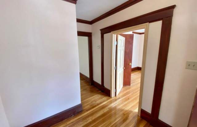 100 Hollingsworth St. Gallery 4