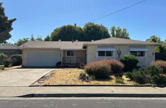Nice Single Level Home with Attached Garage and Spacious Yard Available Now! - 3940 Bellwood Drive, Concord, CA 94519 Nice Single Level Home with Attached Garage and Spacious Yard Available Now! - 3940 Bellwood Drive, Concord, CA 94519