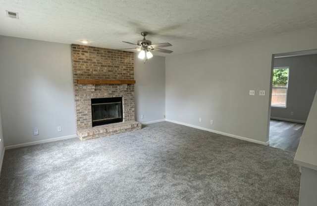 3 Bedroom, 2.5 Bath Home in Prophets Ridge Subdivision Gallery 3