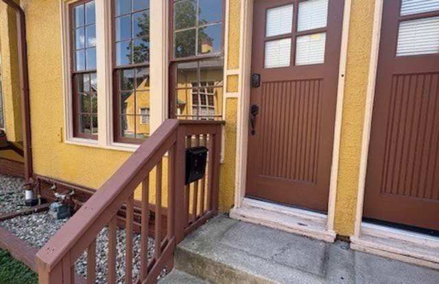 1912 N Talbott Street Gallery 3