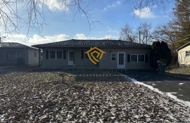 Spacious 4 Bedroom Home Featuring Open Layout  Hardwood Floors Available NOW! photos photos