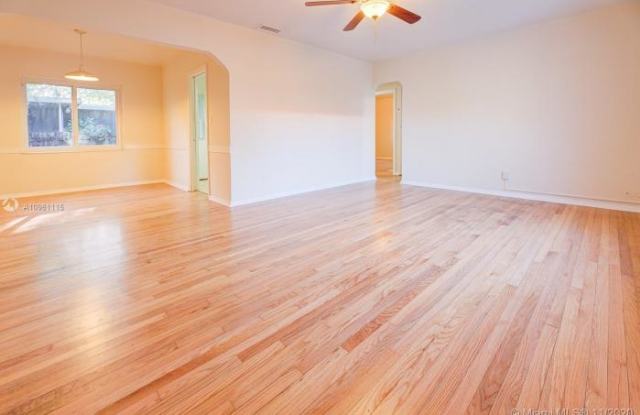 1522 SW 22 Ter. Gallery 2