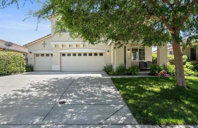 1261 Regent Circle photos photos