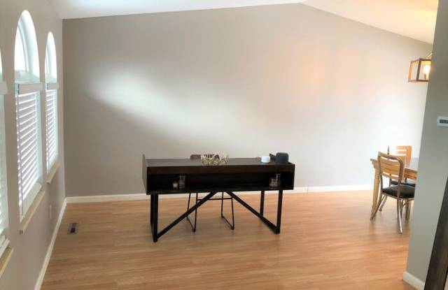 8432 Gray Court Gallery 4