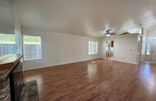 Single Family Home Gallery 4
