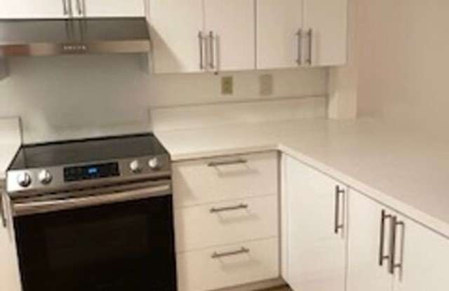 730 N Eucalyptus Ave photos photos