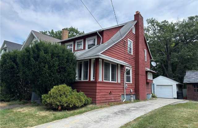 1217 Florencedale Avenue - 1217 Florencedale Avenue, Youngstown, OH 44505