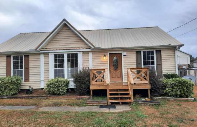 RENT ME!!! MOVE IN SPECIAL OFFERED! PRICE REDUCED! LIMITED TIME ONLY - $15.00 APPLICATION FEES! photos photos