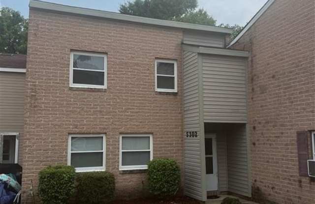 5302 Leicester Court photos photos