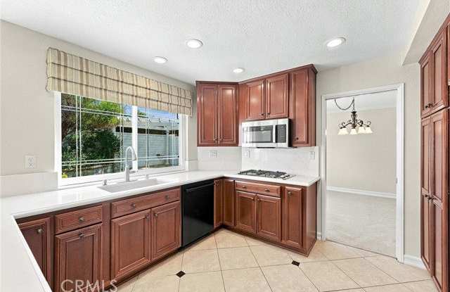 28172 Bluebell Drive Gallery 3