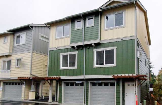 8081 165th Ln NE - 8081 165th Avenue Northeast, Redmond, WA 98052