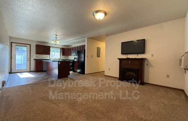 317 16th Street South - 5 Gallery 2