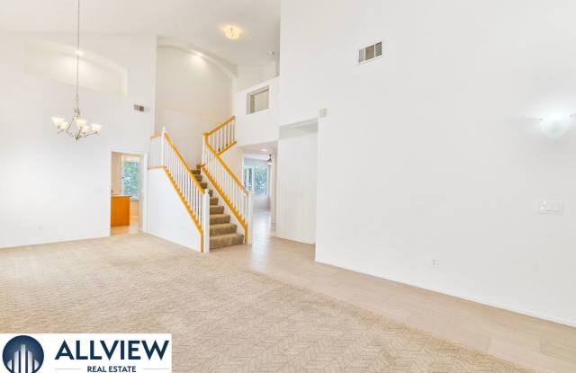 Beautifully Updated 4 Bedroom Single Family Home in Peaceful Glen Willow, West Irvine photos photos