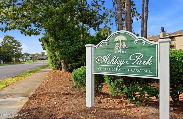4222 Ashley Park Drive Gallery 3