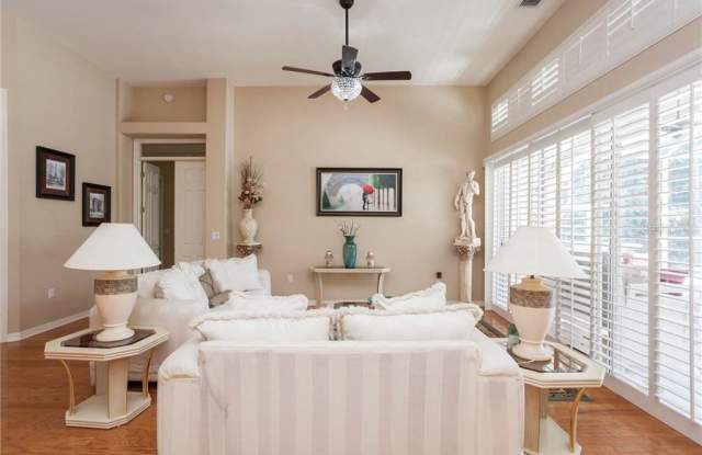 3502 OLD COURSE LANE Gallery 2