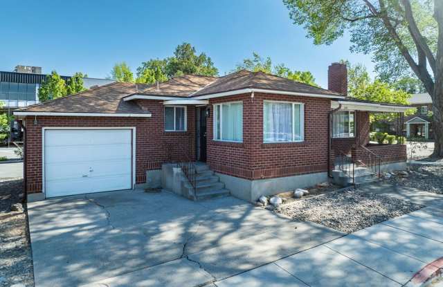 Newly Renovated 2 BD Brick Bungalow in Riverwalk District! photos photos