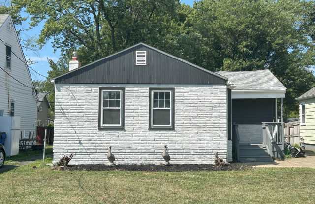 Bellaire - Puritas Area - 3 Bedrooms - 1 Bath - Single Family Home Gallery 3