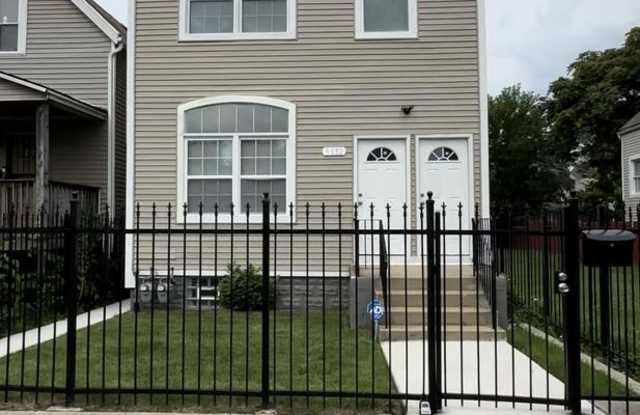 5132 S Wolcott Avenue - 5132 South Wolcott Avenue, Chicago, IL 60609
