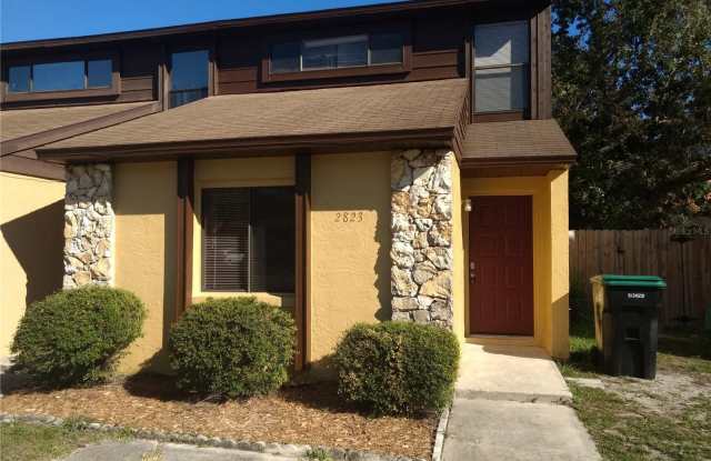 2823 HUNT CLUB LANE - 2823 Hunt Club Lane, University, FL 32826