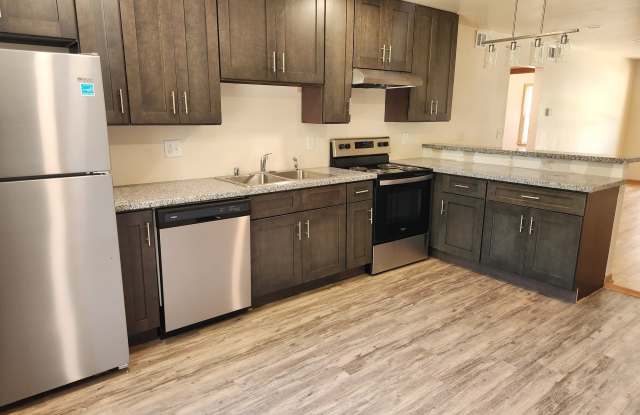1211 Lambeth Rd. Unit 1 - 1211 Lambeth Road, Waukesha, WI 53189