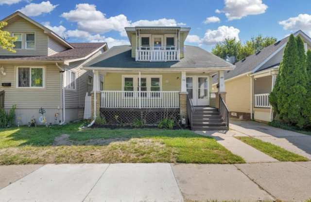 1581 Empire Ave photos photos