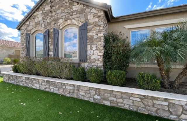 4bed/3.5 bath on huge lot in Queen Creek with POOL photos photos