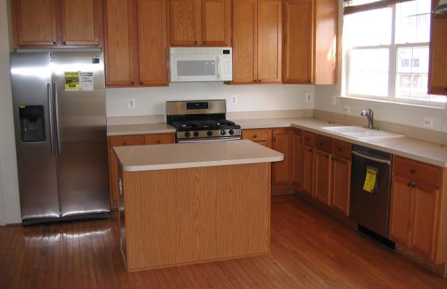 21788 OAKVILLE TERRACE Gallery 4