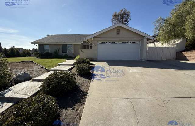 3 Bed/2 Bath with Large Backyard! Gallery 3